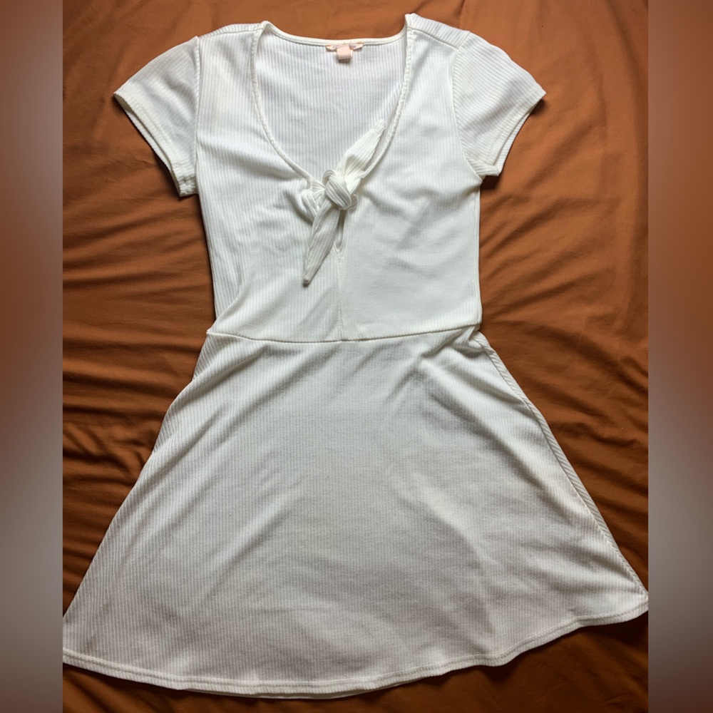 Chelsea and Violet White Summer Skater Dress with Tie Front Small